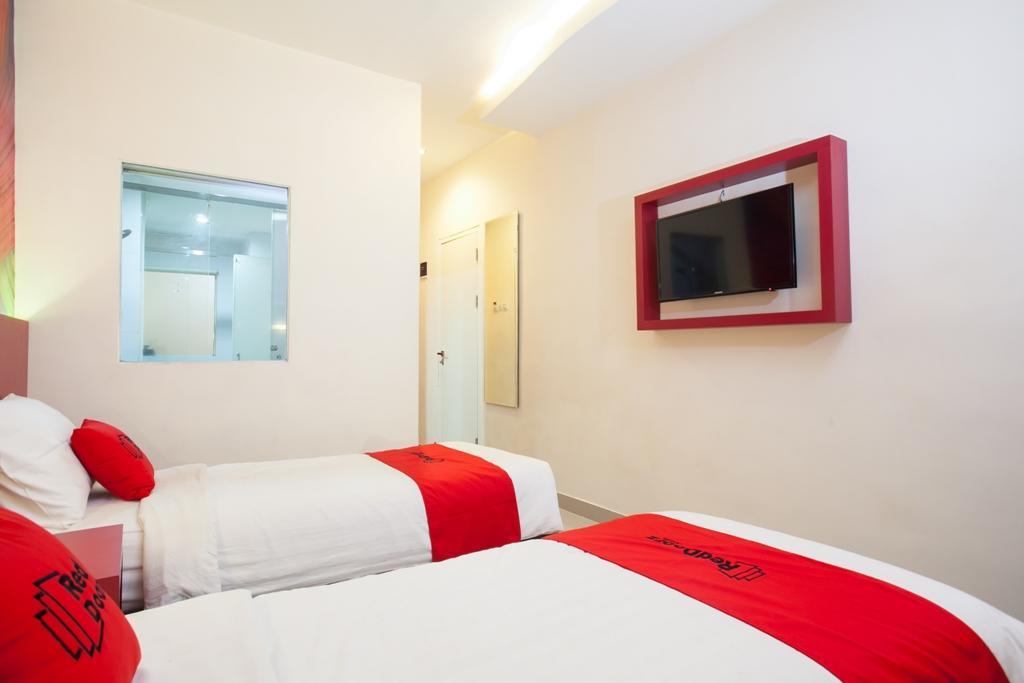 Reddoorz Near Hawaii Water Park Hotel Malang Exterior photo